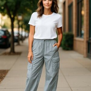 Offline by Aerie Cargo Pants ✨ Size S | Gray Nylon Joggers with Pockets